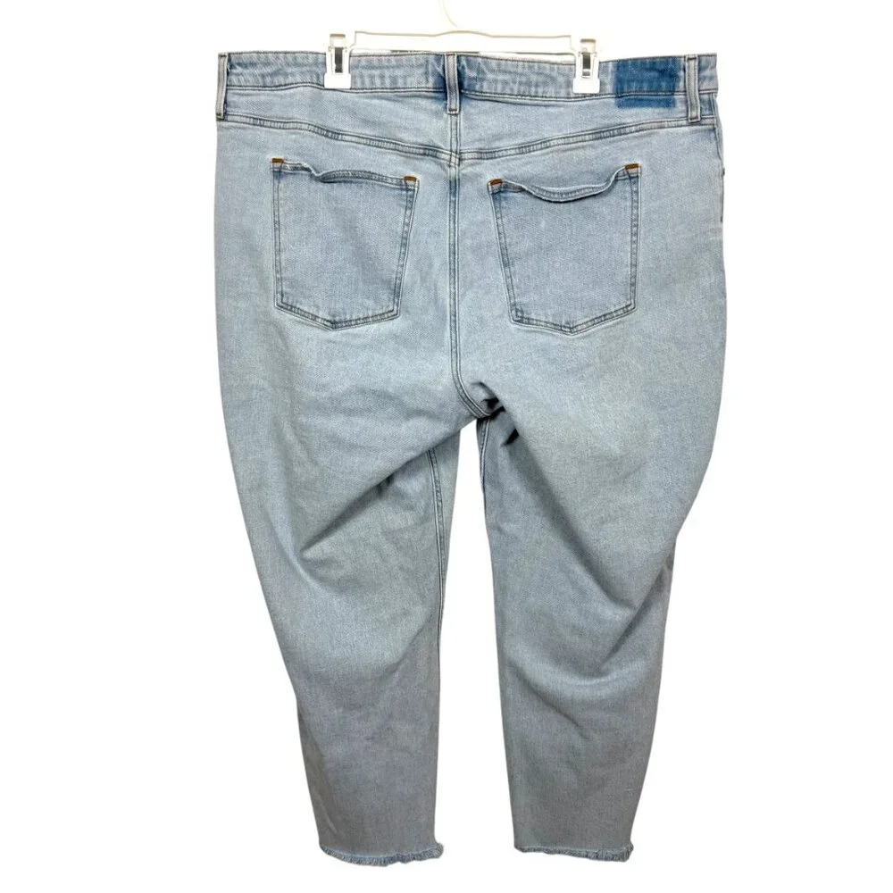 Abercrombie & Fitch Mom High Rise Jeans Womens 35 | 20R Blue Curve Love Raw Hem